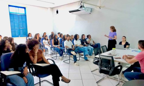Vigilância Ambiental de Pinheiral capacita alunos do IFRJ para vacinação contra a raiva